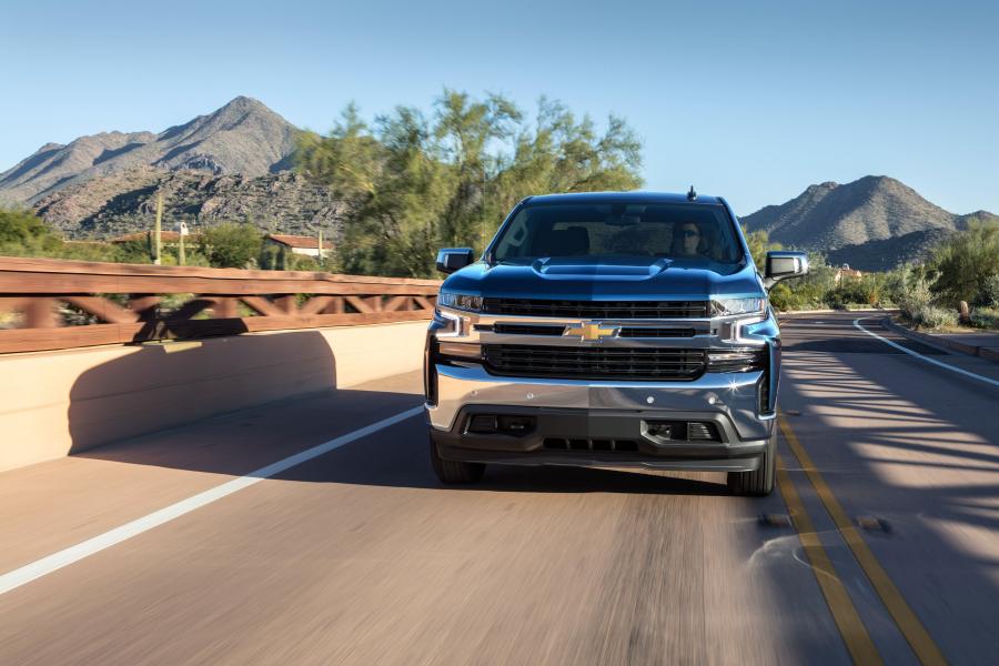  Chevrolet Silverado LT Turbo Double Cab 2018 года  (фото 4 из 13)